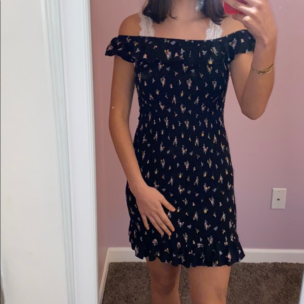 Black flower pattern dress